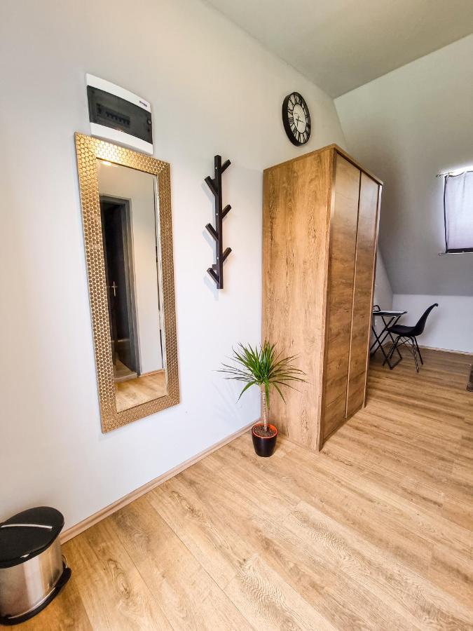 Xxl Rooms Осиек Екстериор снимка