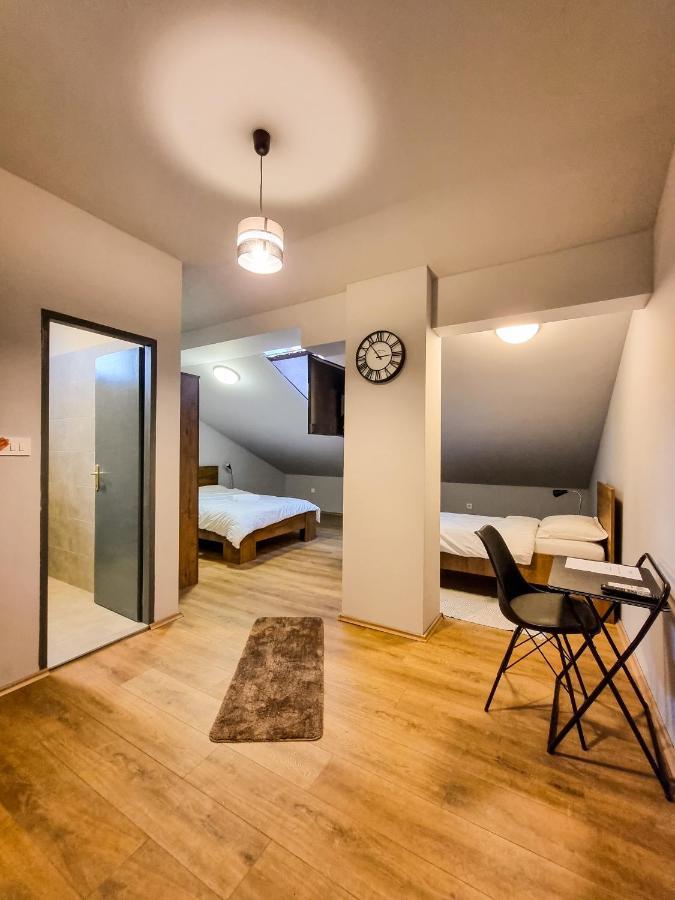 Xxl Rooms Осиек Екстериор снимка