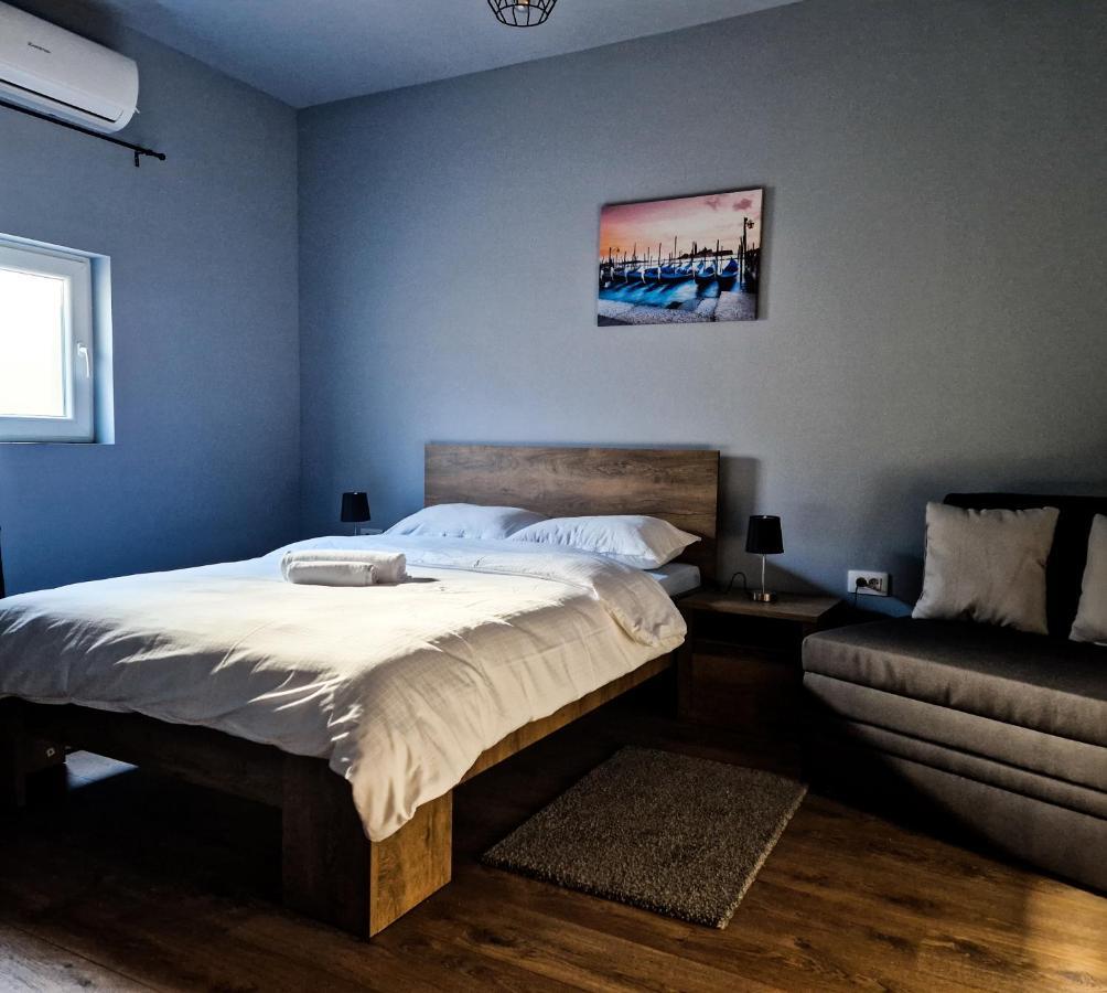Xxl Rooms Осиек Екстериор снимка