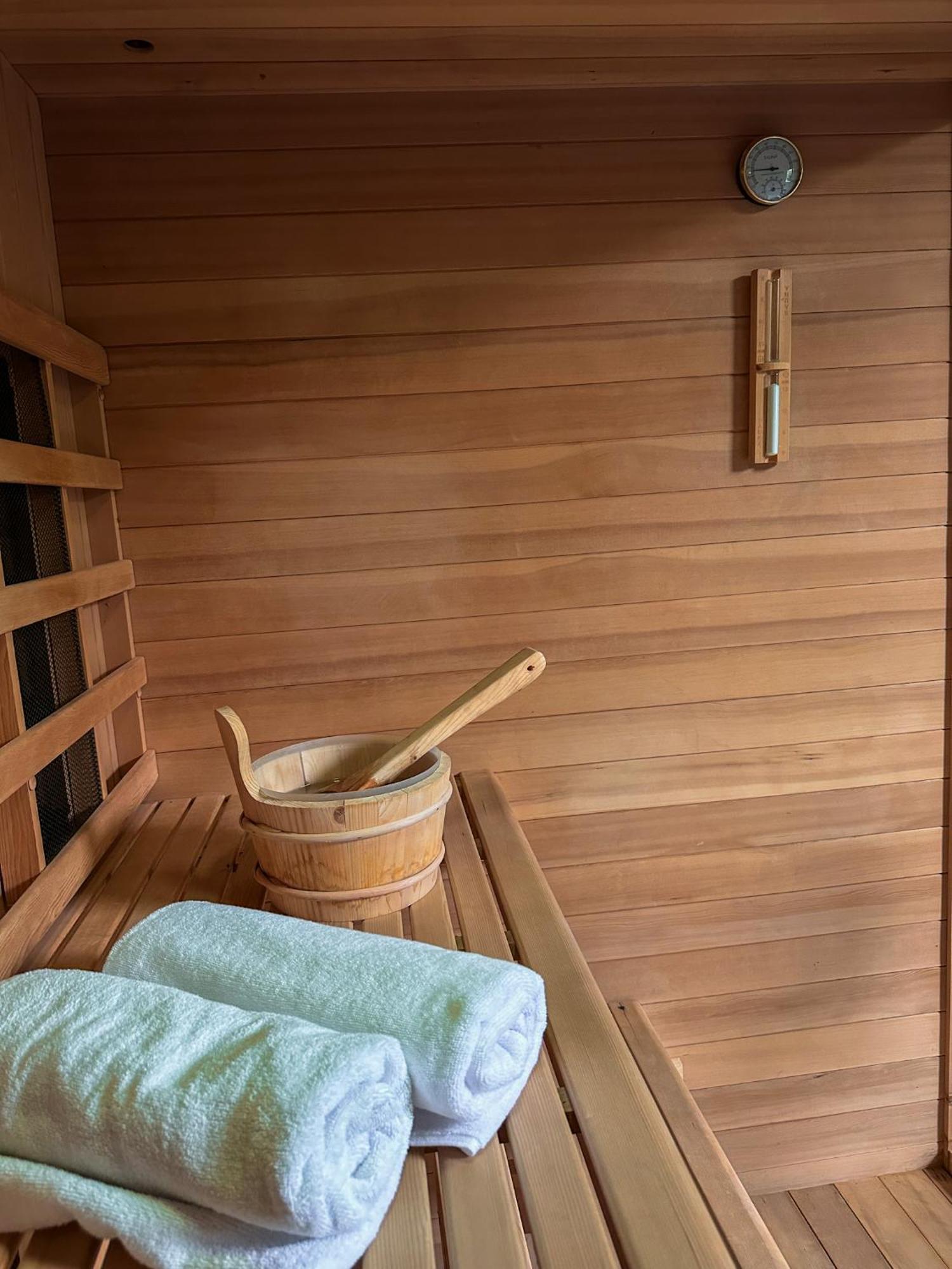 Xxl Rooms Осиек Екстериор снимка